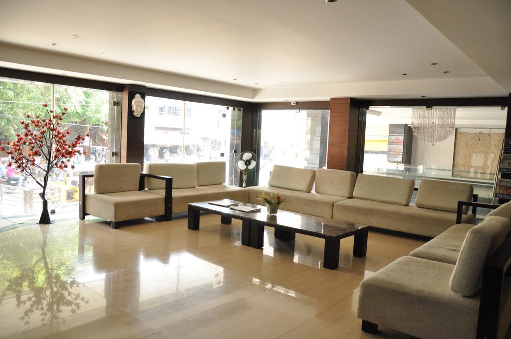Hotel Shaans Tiruchirappalli Exterior foto