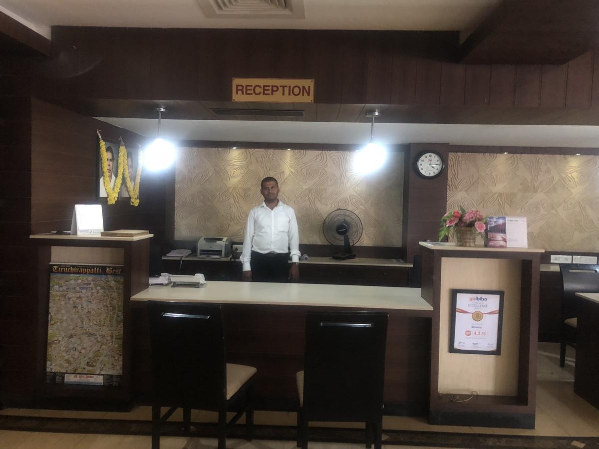 Hotel Shaans Tiruchirappalli Exterior foto